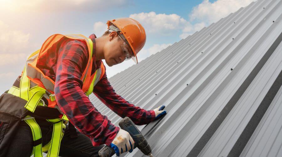Professional Emergency Roof Repairs services in West York, IL